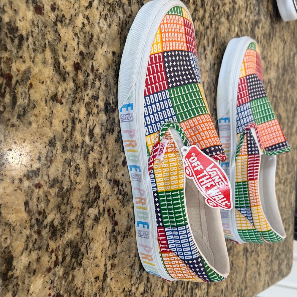 New Vans Pride Patchwork Slip-On Sneakers | Multicolor | NWT Mens size 12 - Picture 2 of 5